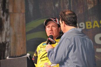 4EB73637-E1A7-466A-9DF9-6668FF6DF21A