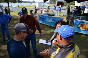 4F4F85C7-7D40-4A75-B2A3-4D56E4374E36