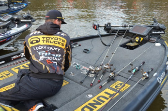 50643FFC-9104-4B4B-8FD5-1A44A90542B7