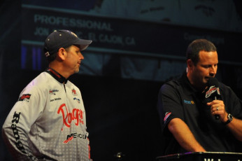 514FED9B-4D07-4A16-A9A0-3A2049795EE9