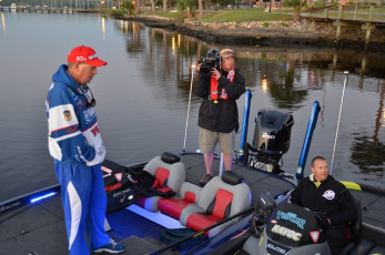 5182B36F-E0EB-4367-AF93-6F572E13665D