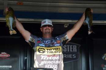 5184F95B-97F5-4FA8-B15D-C70CCB215971