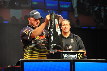 52379012-5F9C-48BD-AE34-068593C13E9F