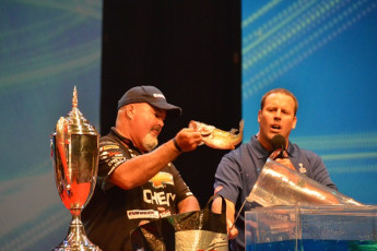 523BB85C-BD31-4236-875C-B4FAB95F4B5F