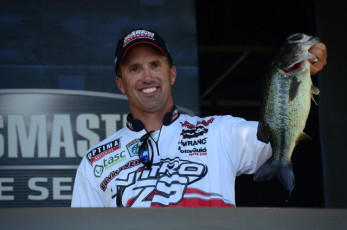 541DE9A9-B293-4E04-A710-AB9FD2F308B7