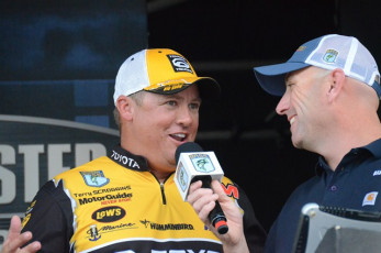 54DA7195-BEE3-43A1-BEF2-8402471EBA66