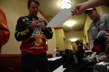 558EDAC0-EFAA-4EA4-8916-0AA6182322BF