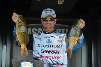 559D25CA-1F36-4424-91C9-FD9C5D23989D