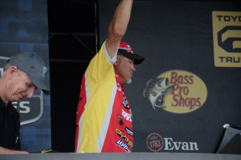 559F7321-671A-4D99-A16F-CD020A699F50