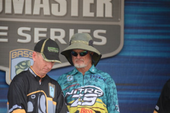 564C4953-2165-428B-84F8-53463331AFF2