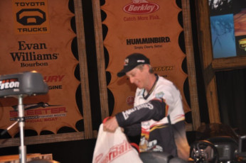 56BF9509-6134-4AD9-8BAA-B7B1F366D653