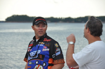 56E5F895-8691-45D6-8928-8B631D486CB1