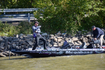 570B99A2-F9CA-4583-A0B6-D720A6601ED1