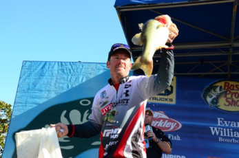 5762E0C4-0B45-416C-8F5A-5D9DB037579D