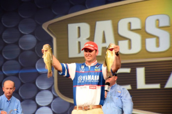 589C6BDD-3067-420F-BA46-86666B3A9659