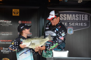 58E48152-F779-4681-8339-5824767FB432