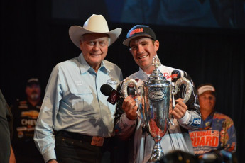 59D5B524-A594-441B-A749-90D1C74F81C9