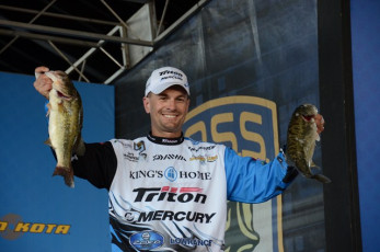 5A094F6E-3F54-409B-9D08-1325B5508908