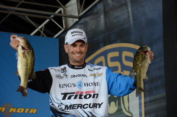 5B38E883-B58E-49C5-8D81-DE7A9CEFF53E