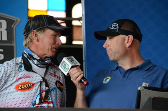 5B4E7972-B876-4C75-88C2-770E500E5A4F