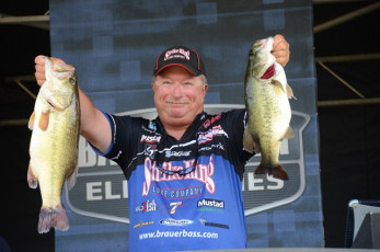 5D18DE4B-7151-49A5-9E9D-706D988412F1