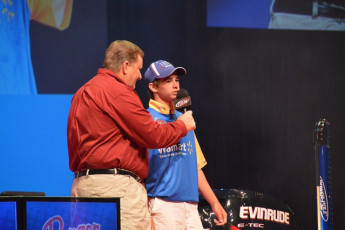 5D46A5C0-8865-4000-90F3-31AE469079A0