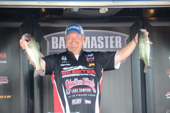 5D86D0A6-5CF1-415D-A9FC-D6A1004E0785