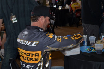 5DAE6C9F-43E0-4A6A-8323-D2E338C9F016