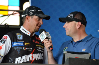 5DFBC4D6-43DD-4EC7-BB2D-BE2D35D2F8F2