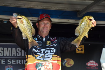 5E995740-C367-48F2-86A0-38BA130A0D74