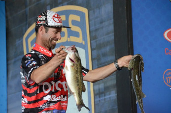 5ED1C09C-1F0A-4F19-A4D0-FF8CF9D4361E