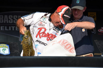 5EDB143F-1CD4-4349-BC16-1D31F4211853