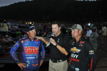 5EF402A0-B636-4B12-A972-F83A3A048B5F