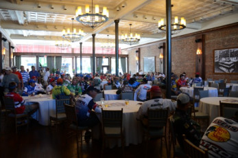 5FF2F6CB-DD43-4BC2-B18E-4973DF3C3D3E