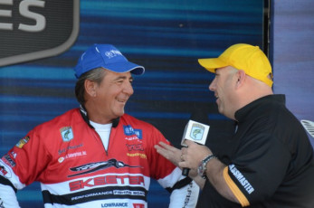 60EBC9C9-C880-4538-B390-66FC68B65043