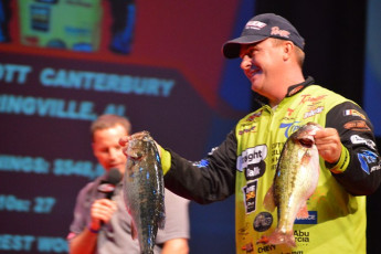 612CDCD4-4C57-4FD7-B2C5-AC5623011E53