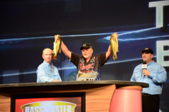 61A9DCE8-115C-460D-B666-63B554F41CF2