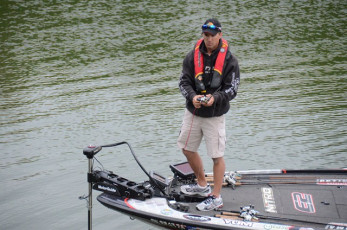 6250DAC4-C4E9-4B1F-A08D-436AC4717215