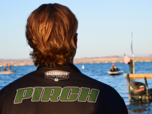 62F3E0EF-08EE-464D-A9A3-BD97EF56244C