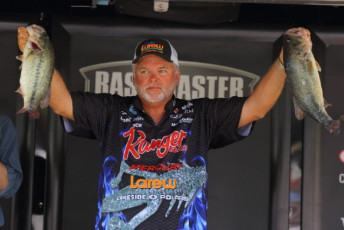 6335F1A7-B5C4-4B95-9BEF-05D33E149C39