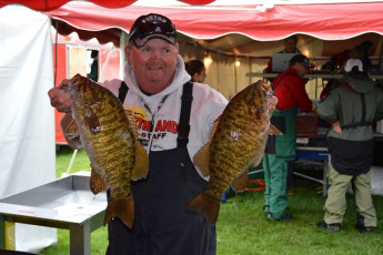 63DCBB9C-7F0A-42B7-AF93-C298D1BBA1DF