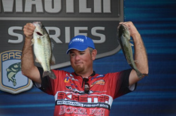 64BB60A5-9DCD-4F2F-ACF2-C95695CB91E8