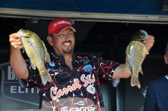 64EB2224-329B-4534-A57D-1902AA306A67