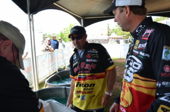 65338465-EB22-4E66-8BF1-33EFB3463294