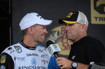 6571BC4A-053D-4382-B2D8-EEFDB15797E7