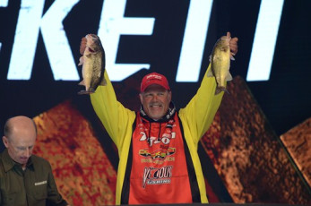 65CEF58E-3BEB-48F9-840A-4F034CF8BBAE