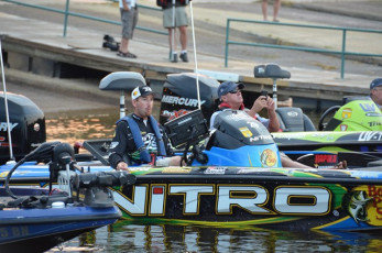 6624C823-09AD-48A4-994B-D96F1CB90359