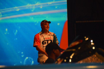 66A1DADF-A984-42A9-8F58-3D75806F613F