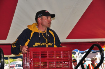 6860EF41-DB8B-473A-B386-484B47E8A6B5