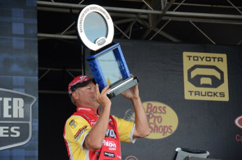 687EE48C-53AA-4D33-8C9D-641BF1C96382